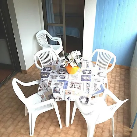 아파트 Acapulco *